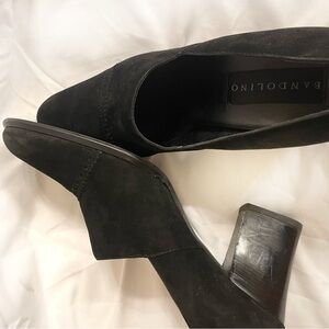👞Bandolino suede black block heels